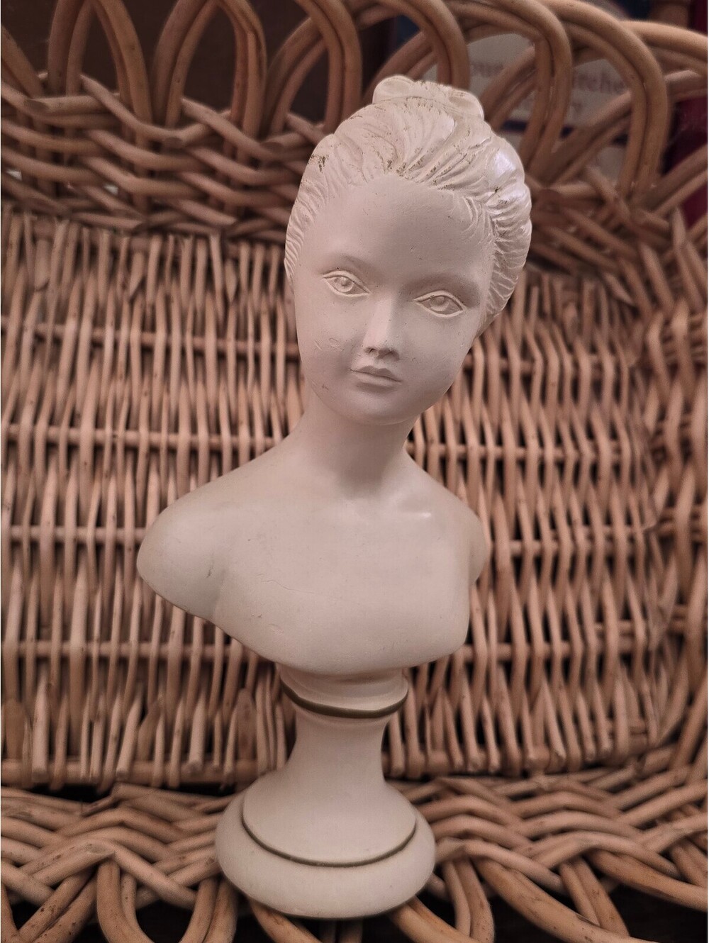 Vintage female bust approx 9" tall